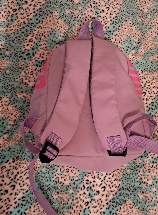Продаются рюкзаки на девочку и мальчика