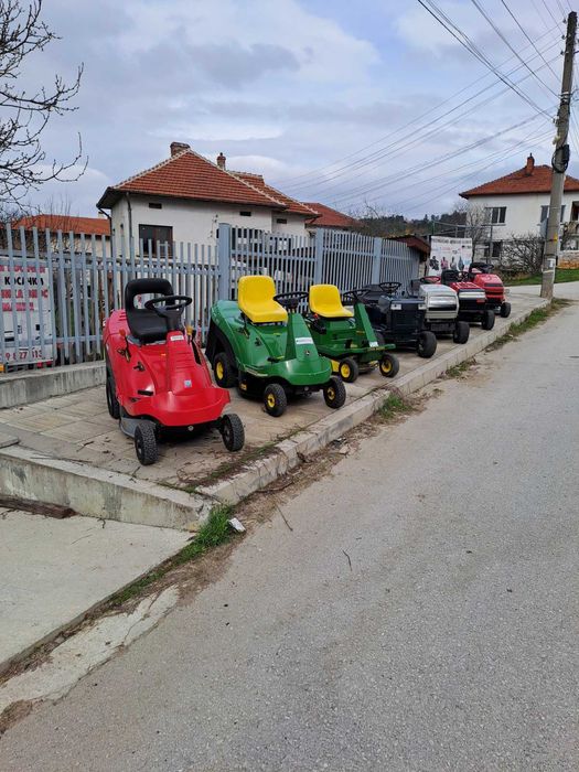Продавам тракторни косачки внос от Германия на цени от 800 до 3000 евро.