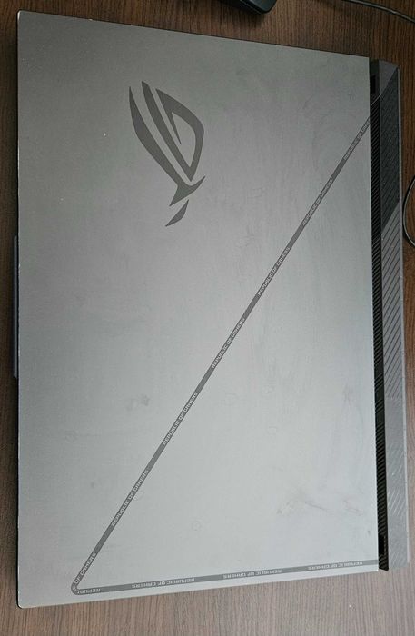 ASUS ROG Strix G16 | RTX 4060 8GB | i7-13650HX | 32GB DDR5 | 1TB SSD | 165Hz | Оригинална кутия