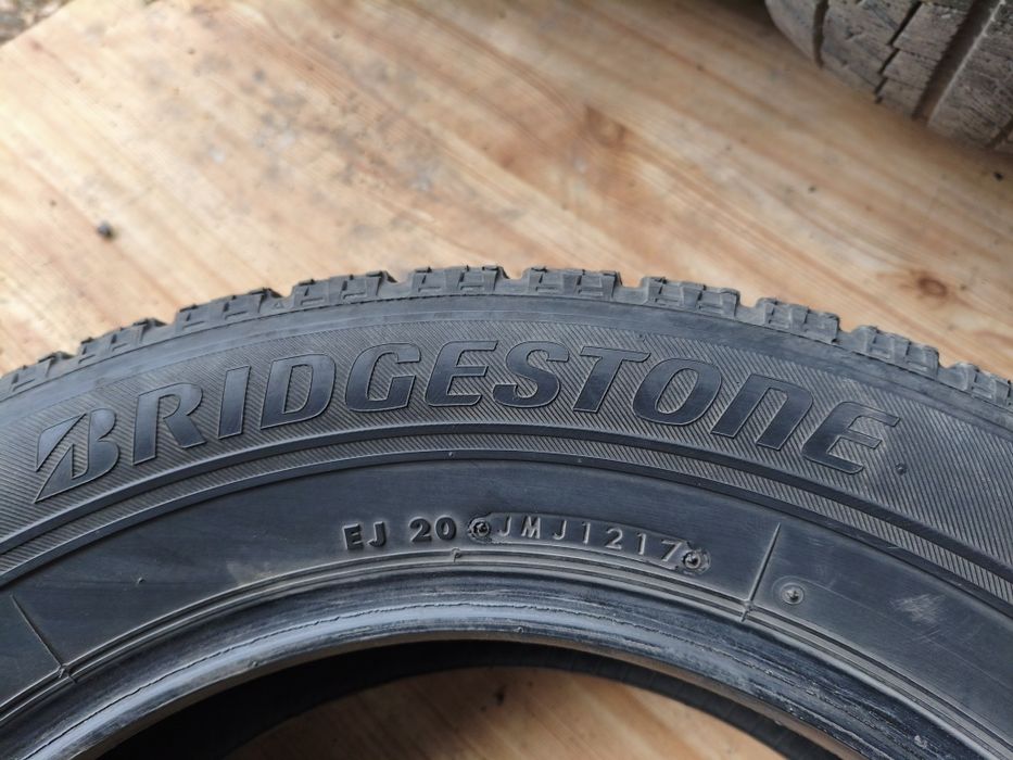 205/60 R16 Bridgestone 4шт.