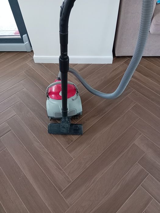 aspirator cu sac samsung 1600w putere mare impecabil saci de rezerva