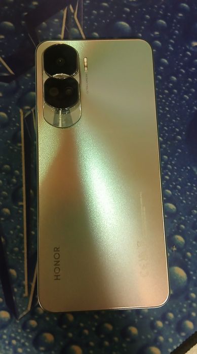 Продаётся HONOR 90LITE