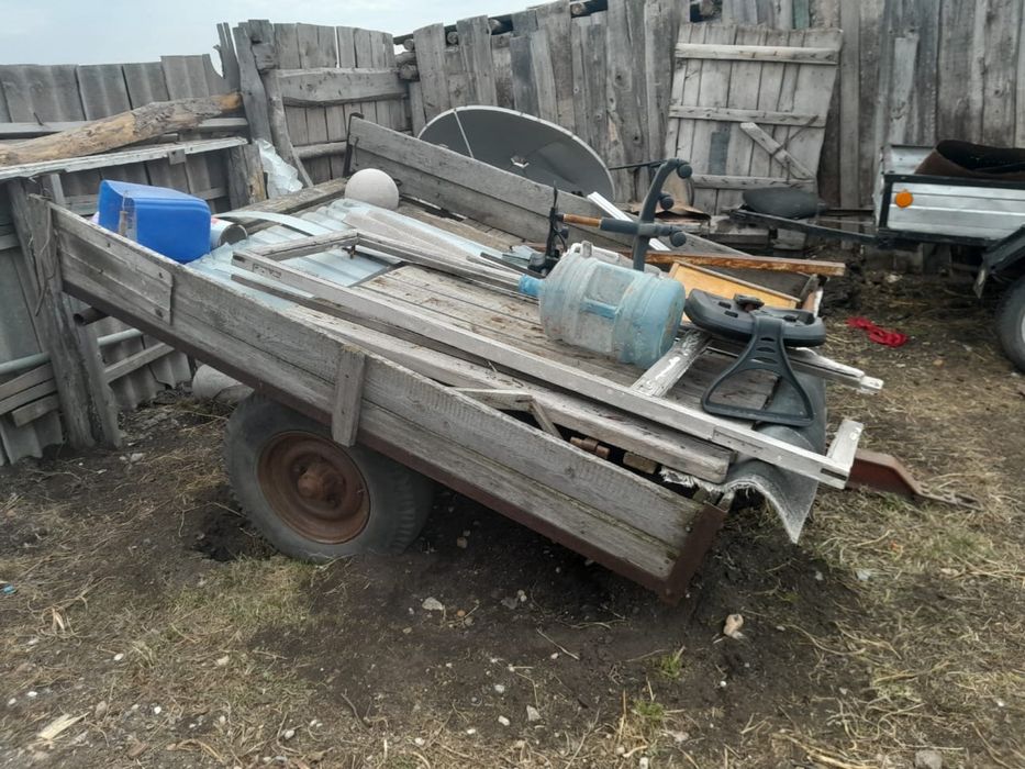 Продается трактор, вместе с комплектом