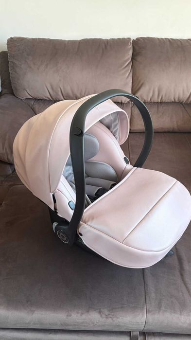 Бебешко столче за кола Junama с адаптори