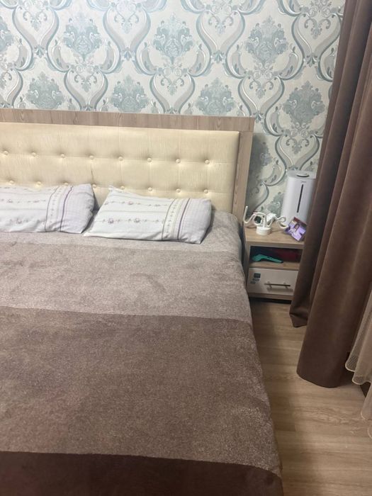 Кровать для спальни