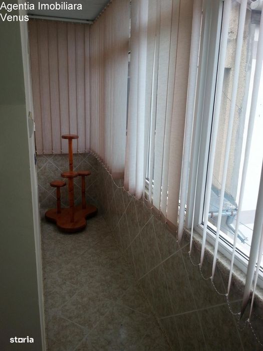 Apartament 4 camere C.Nationala-Bazar