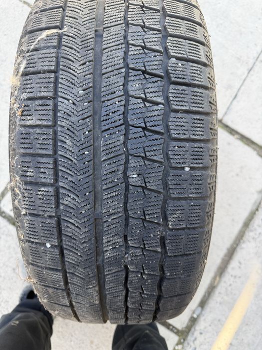 Зимние шины 245/50/18R