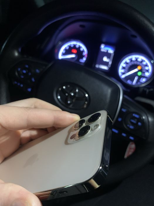 Iphone 12 pro в идеале не вскрытый