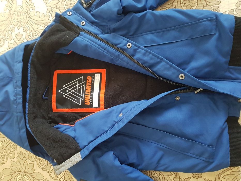 Продам куртку весенняя