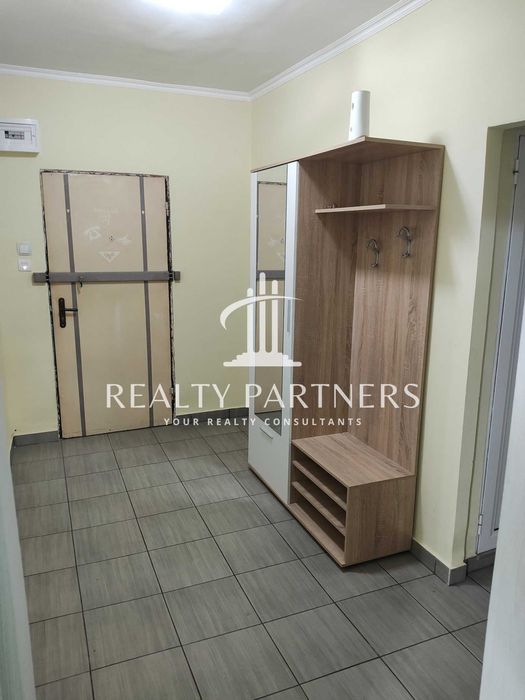 Двустаен апартамент в кв. Изток, гр. Перник