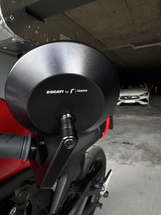 Ducati Monster 937 +