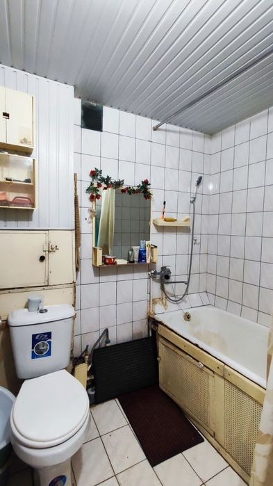 Yakkasaroyda kvartira sotiladi