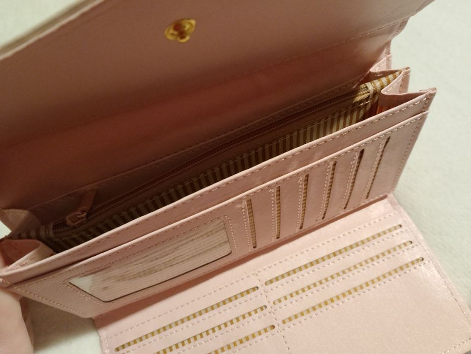 Дамско  портмоне