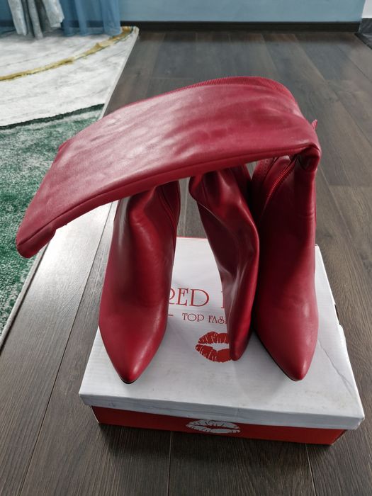 Cizme Roșii noi de vanzare