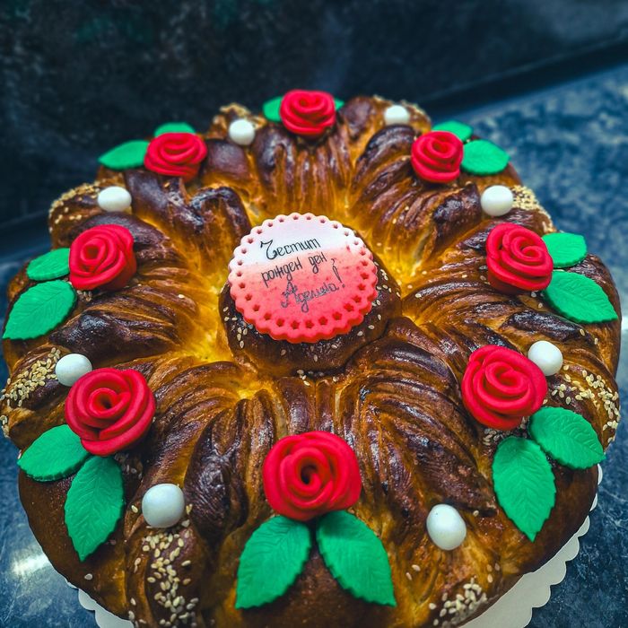 Домашно приготвени питки,мъфини и медени бисквити