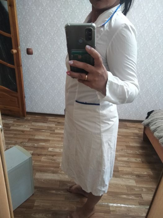 Продам медицинские халаты