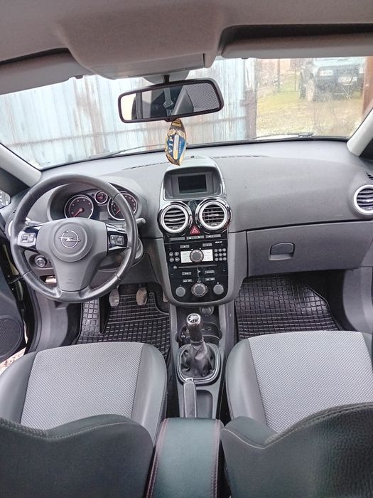 Vând Opel corsa d