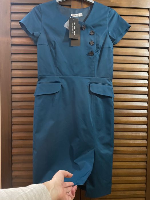 Стилна рокля за коктейл или парти