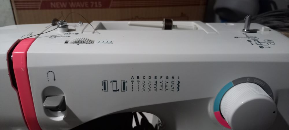 Продаётся швейная машина