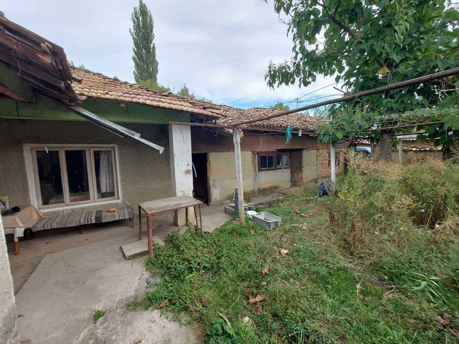 Едноетажна къща, с. Певец