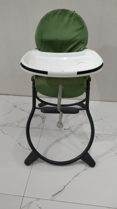 Продам столик для кормления