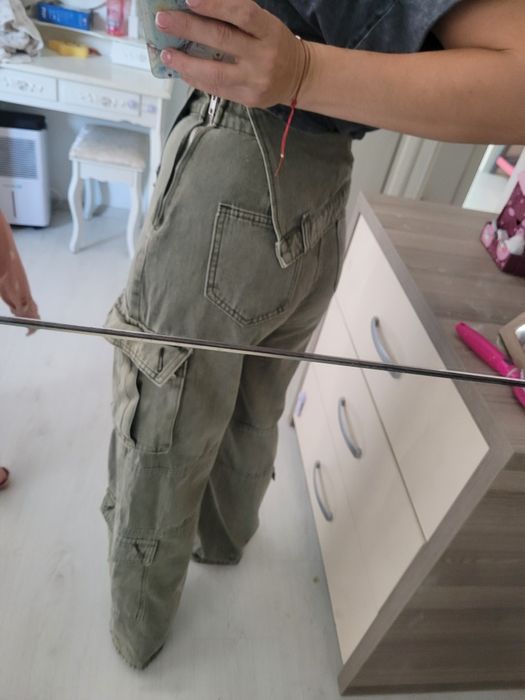 Blugi cu talie inalta