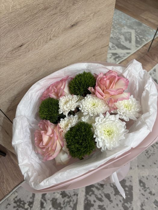 Цветы букет LUI BUTON