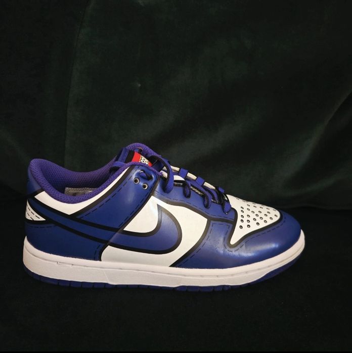 Nike Dunk Low din colecția LEGO