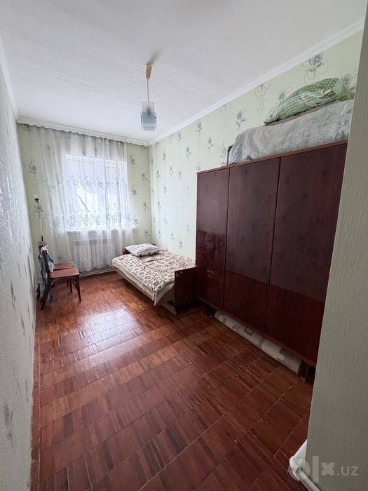 Продается 3х комратная квартира 2 этаж