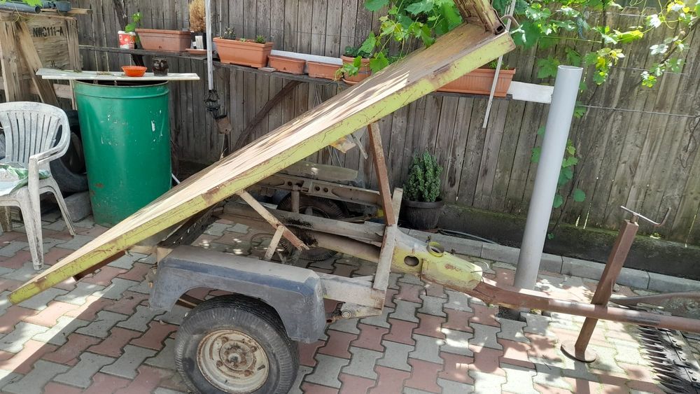 Remorcă de vanzare basculabila