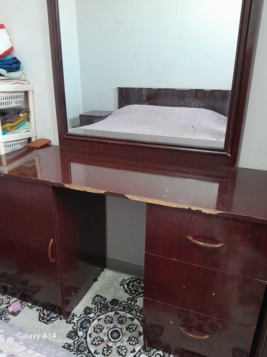 Mebel sotiladi spalni garnitur