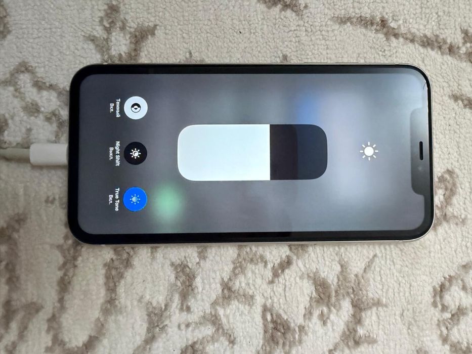 Iphone 11 в отличном состоянии