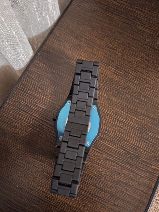 Часы новые электронные