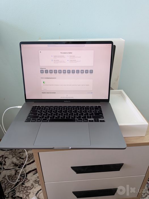 Macbook Pro 2019 16 i7/16/512GB Touch Bar