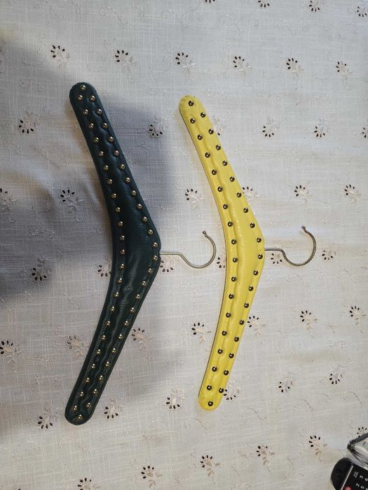 Кожени закачалки