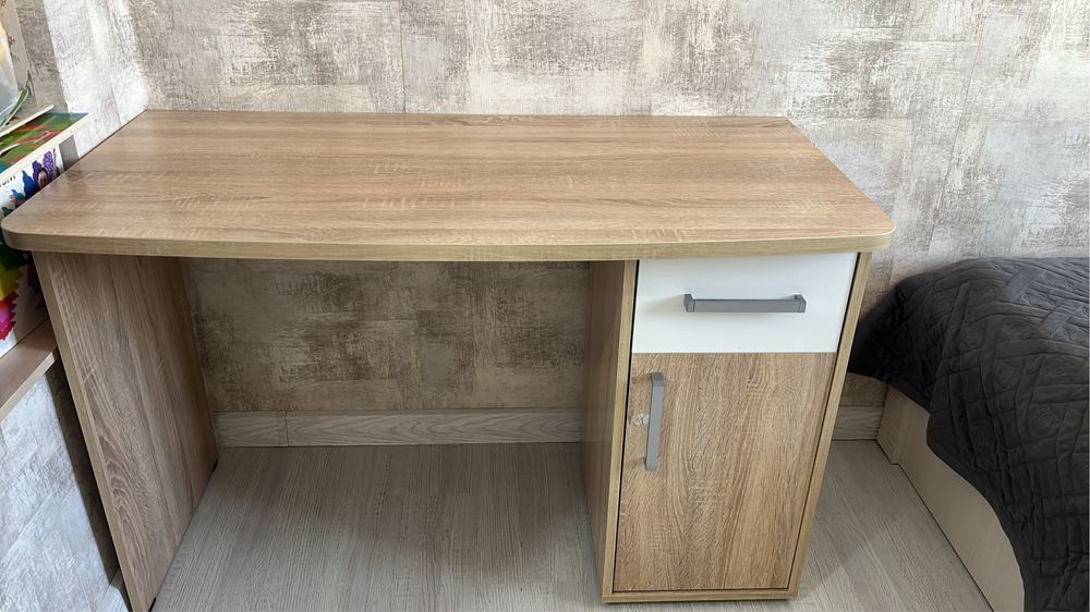 Срочна сатылады парта