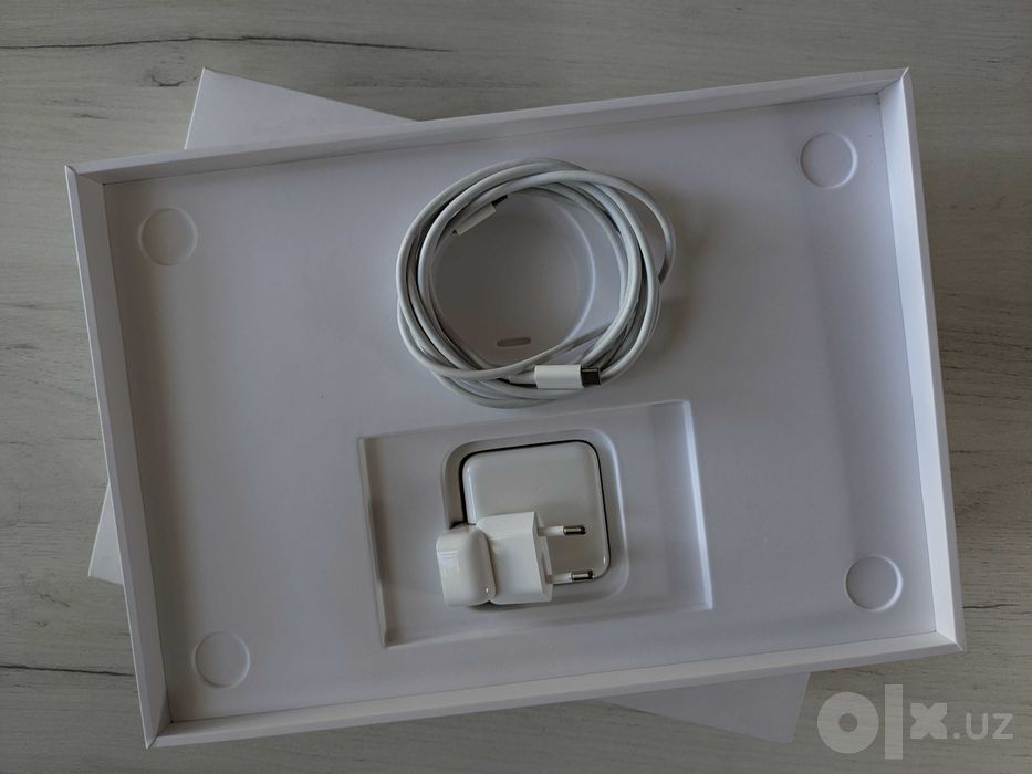 MacBook Air M1 8/256 GB Silver