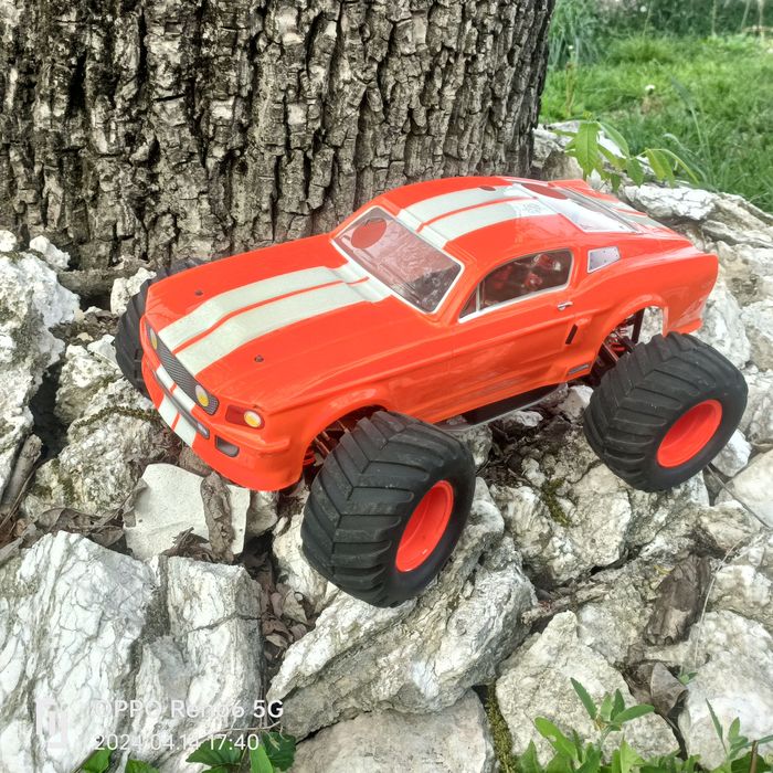 Automodel Monster truck reely nitro 4x4 1/10