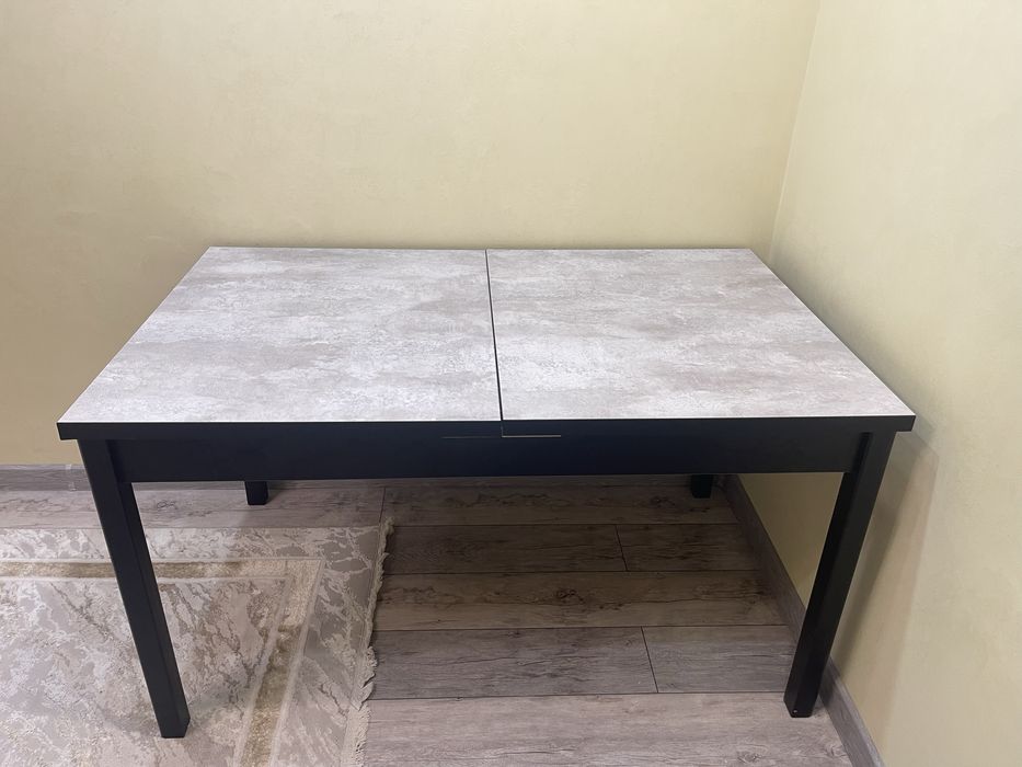 Продается раздижной стол