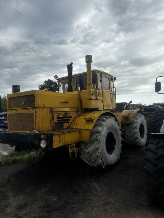 Продам К-700 договорная