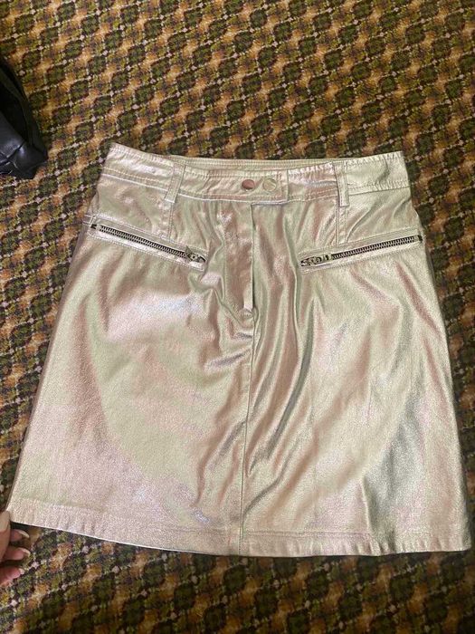 Ефирни блузки и пола