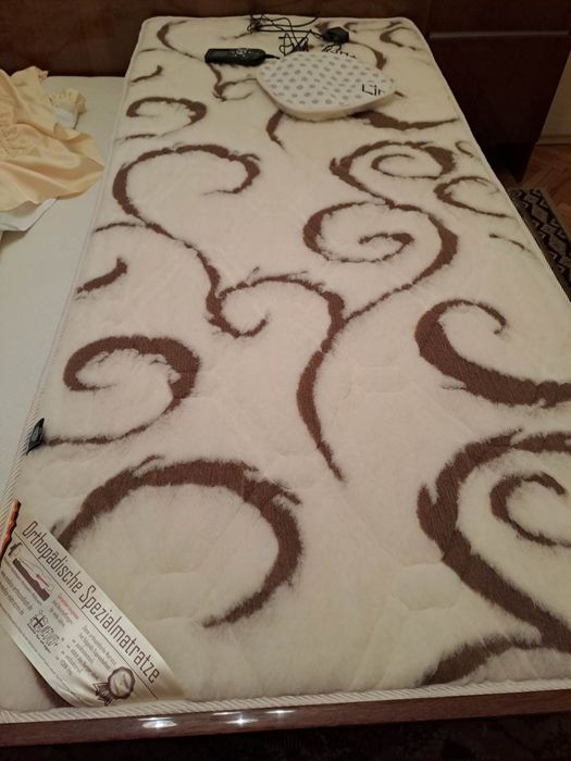 Ортопедичен масажиращ матракк