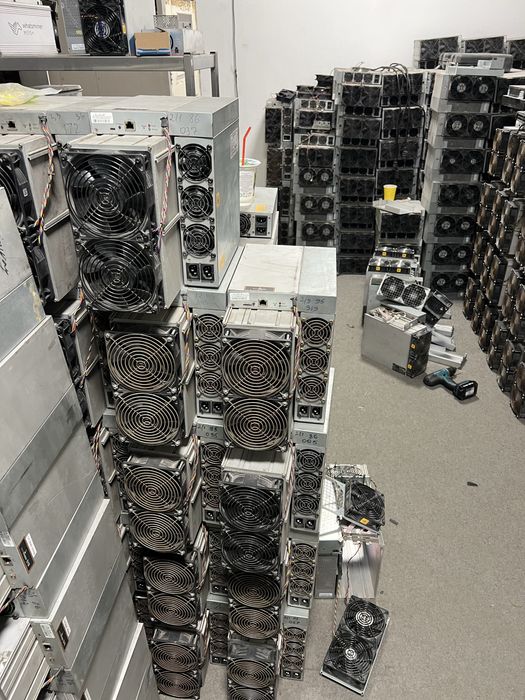 Асик майнер S19 PRO