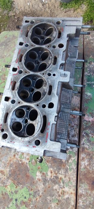 Алфа 156 седан Кожен салон,джанти,прагове, капак клапани,бутала, глава