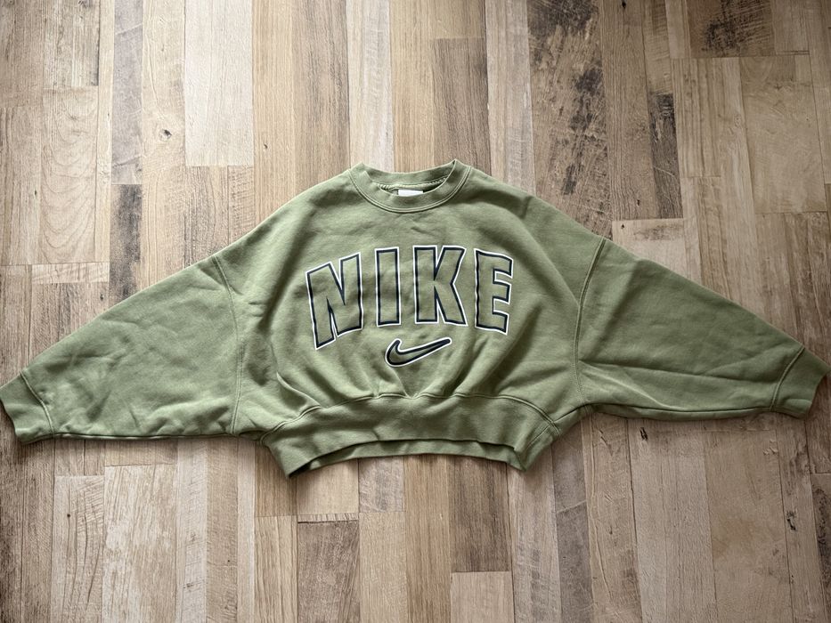 Детски суичър на марката NIKE