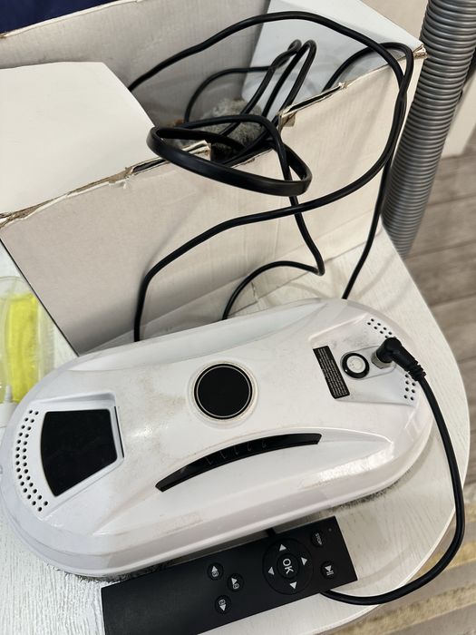 Продам робот мойщик окон