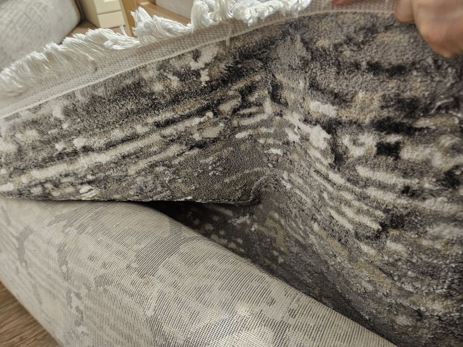 Продам ковёр 6×3 м