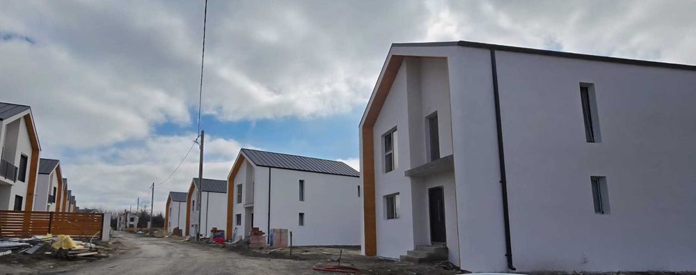 Vila Moderna de Vanzare in complex Riviera Villas, Gura Calnaului