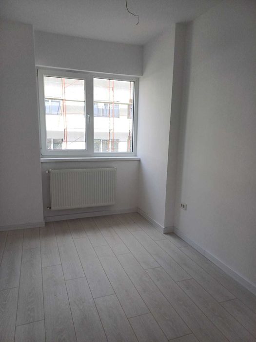 Apartamente și case