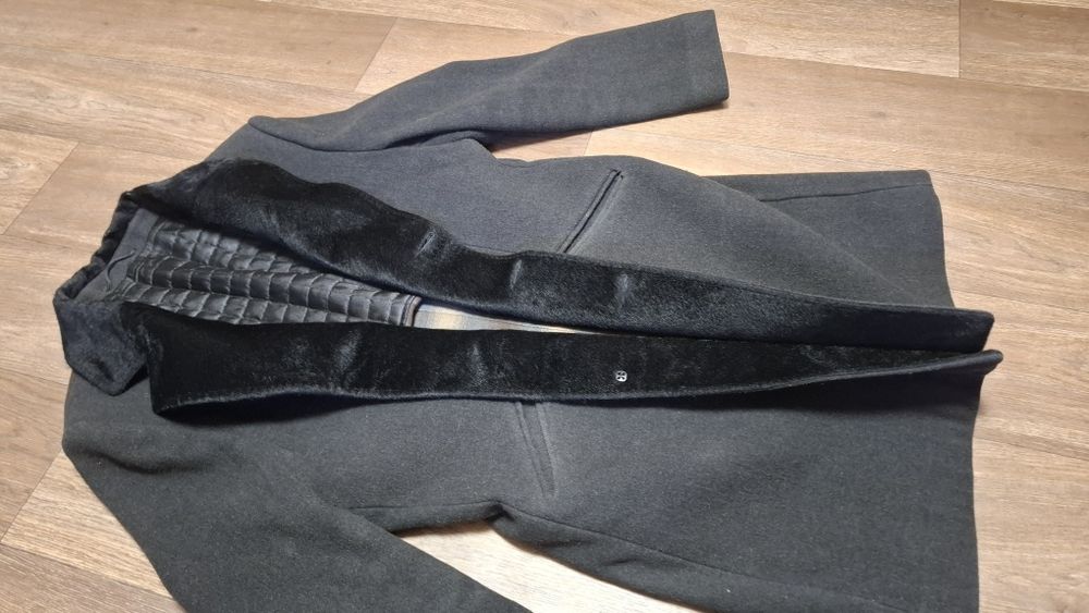 Мужское теплое пальто, размер М